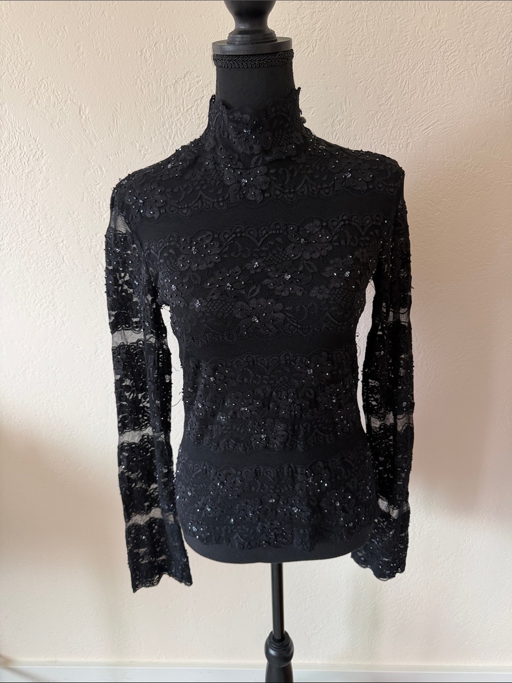 VINTAGE CACHÉ Black Lace Sequin Turtleneck Top - Women MEDIUM